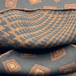 Holliday &amp; Brown
Hand-rolled&nbsp;&nbsp;
Holliday &amp; Brown for Cruciani &amp; Bella
100% Silk
Dark Brown, Brown, Rust and Light Brown
Double Faces
Motif&nbsp; Pocket Square
Handmade in Italy

32 cm X 32 cm