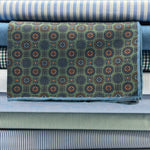 Cruciani &amp; Bella
Hand-rolled&nbsp;&nbsp;
100% Madder Silk
Green, Blue, Rust and Light Blue
Motif Pocket Square
Double Faces
Made in Italy
33 cm X 33 cm