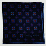 Holliday &amp; Brown
Hand-rolled&nbsp;&nbsp;
Holliday &amp; Brown for Cruciani &amp; Bella
100% Printed Madder Silk
Dark Blue,Red Wine and Royal Blue
Double Faces
Dots Motif&nbsp; Pocket Square
Handmade in Italy

32 cm X 32 cm