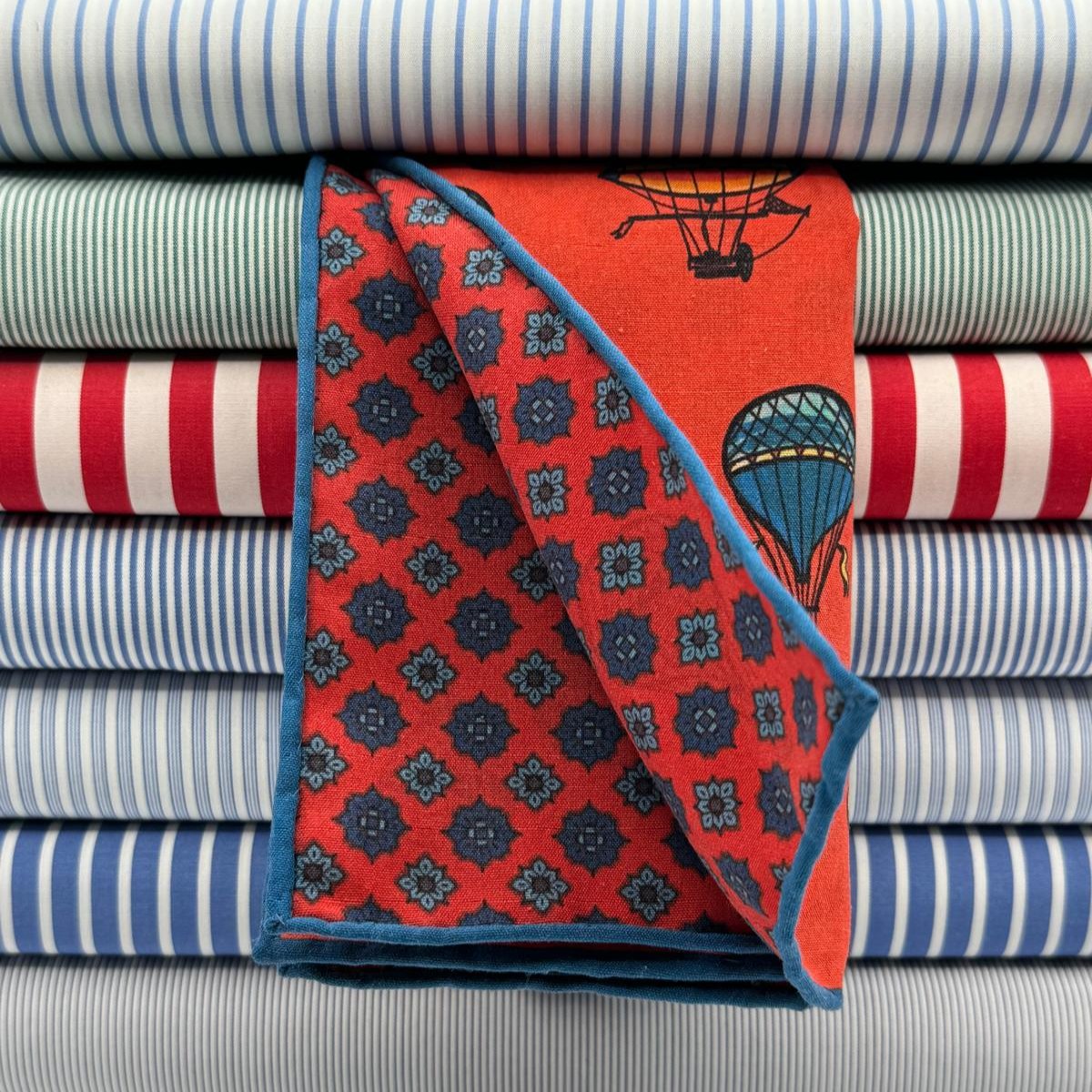 Cruciani &amp; Bella
Hand-rolled&nbsp;&nbsp;
100% Madder Silk&nbsp;
Orange, Red, Blue, Light Blue and Yellow
Motif Pocket Square
Double Faces
Made in Italy
33 cm X 33 cm