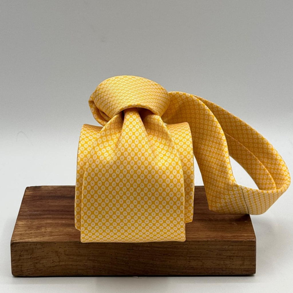 Cruciani &amp; Bella
100% Printed Silk&nbsp;
Tipped
Yellow, White Optical Motif
Handmade in Italy
8,5 cm x 148 cm
New Old Stock