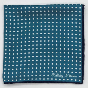 Holliday &amp; Brown
Hand-rolled&nbsp;&nbsp;
Holliday &amp; Brown for Cruciani &amp; Bella
100% Silk
Octanium and White
Double Faces
Dots and Pied de Poule Motif&nbsp; Pocket Square
Handmade in Italy

32 cm X 32 cm