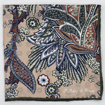 Holliday &amp; Brown
Hand-rolled&nbsp;&nbsp;
Holliday &amp; Brown for Cruciani &amp; Bella
100% Silk
Sand, Light Brown, Green and White
Double Faces
Paisley Motif&nbsp; Pocket Square
Handmade in Italy

32 cm X 32 cm