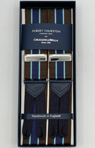 Albert Thurston for Cruciani &amp; Bella
Made in England
Adjustable Sizing
40 mm Woven Barathea&nbsp;
Brown, Blue and Light Blue Stripes&nbsp; Motif&nbsp; Braces
Y-Shaped
Nickel Fittings
Size Multifit Adjustable&nbsp;Length:&nbsp;115cm (= 45 inch) Maximum