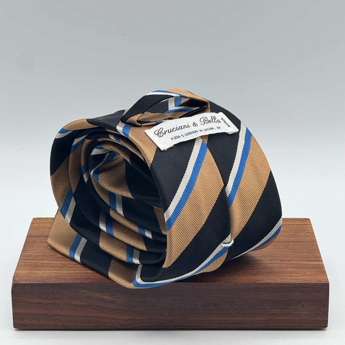 Cruciani &amp; Bella
100% Silk&nbsp;
Woven Jaquard
Self Tipped&nbsp;
Black, Apple Green, Light Blue and Silver Stripes
Handmade in Italy
9 cm x 148 cm
New Old Stock