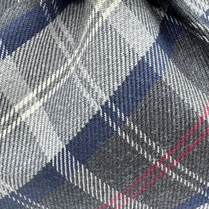 Drake's for Cruciani &amp; Bella
70% Wool 30% Silk
Tipped
Tartan Motif
Green Forest, Light Grey, Red, White, Blue
Handmade in England
8 cm x 148 cm