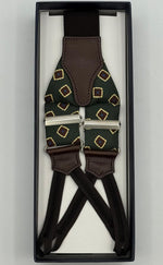 Cruciani &amp; Bella Suspender
Handmade in Italy&nbsp;
Adjustable Sizing
Madder Silk
35 mm Wide
Green, Red Wine and Beige Motif&nbsp;
Braid Ends
Y-Shaped
Nickel Fittings
Size Multifit Adjustable&nbsp;Length: 125cm (= 49 inch) Maximum
