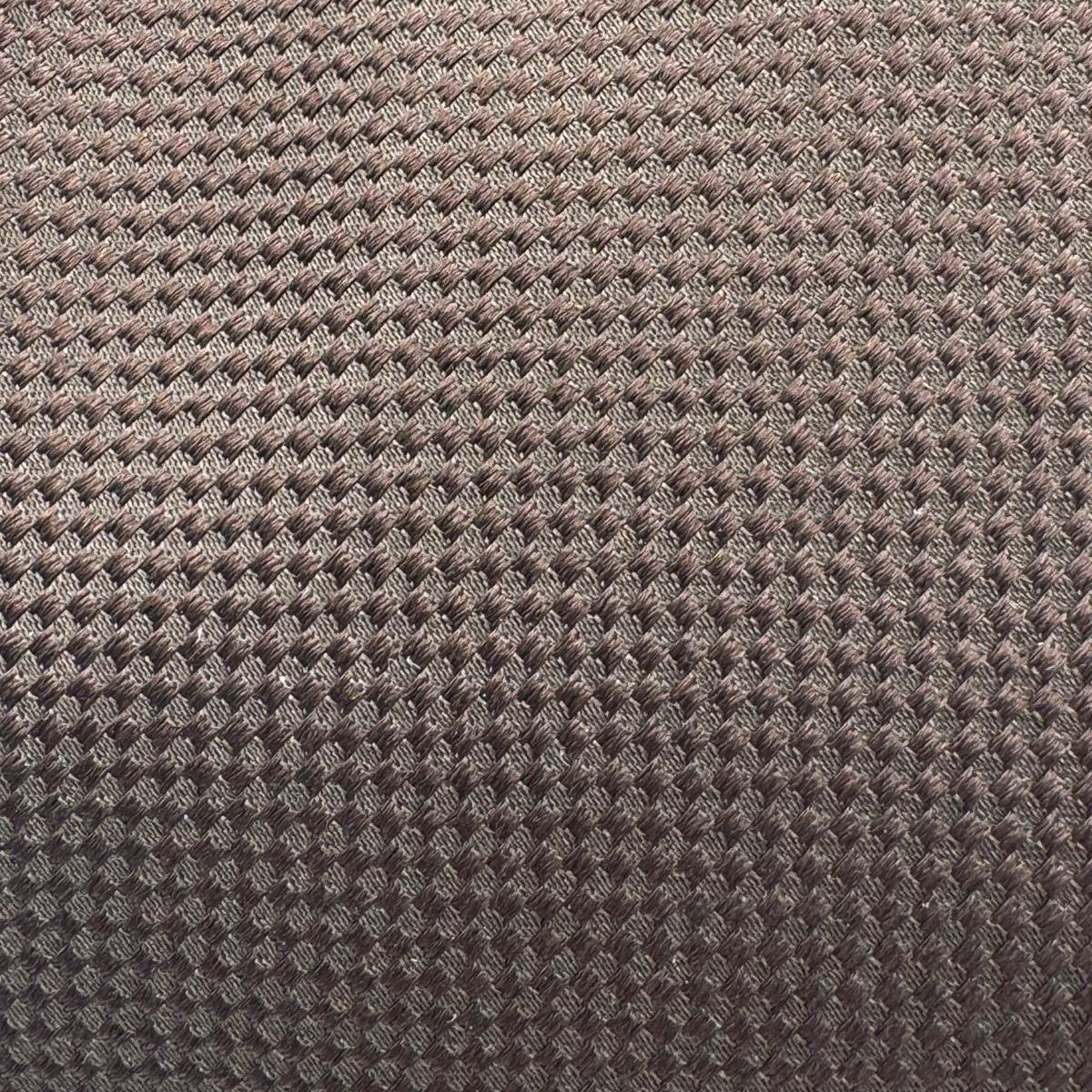 Cruciani &amp; Bella

100% Silk&nbsp;
Self Tipped
Brown Plain Tie
Handmade in Italy
8 cm x 148 cm
New Old Stock