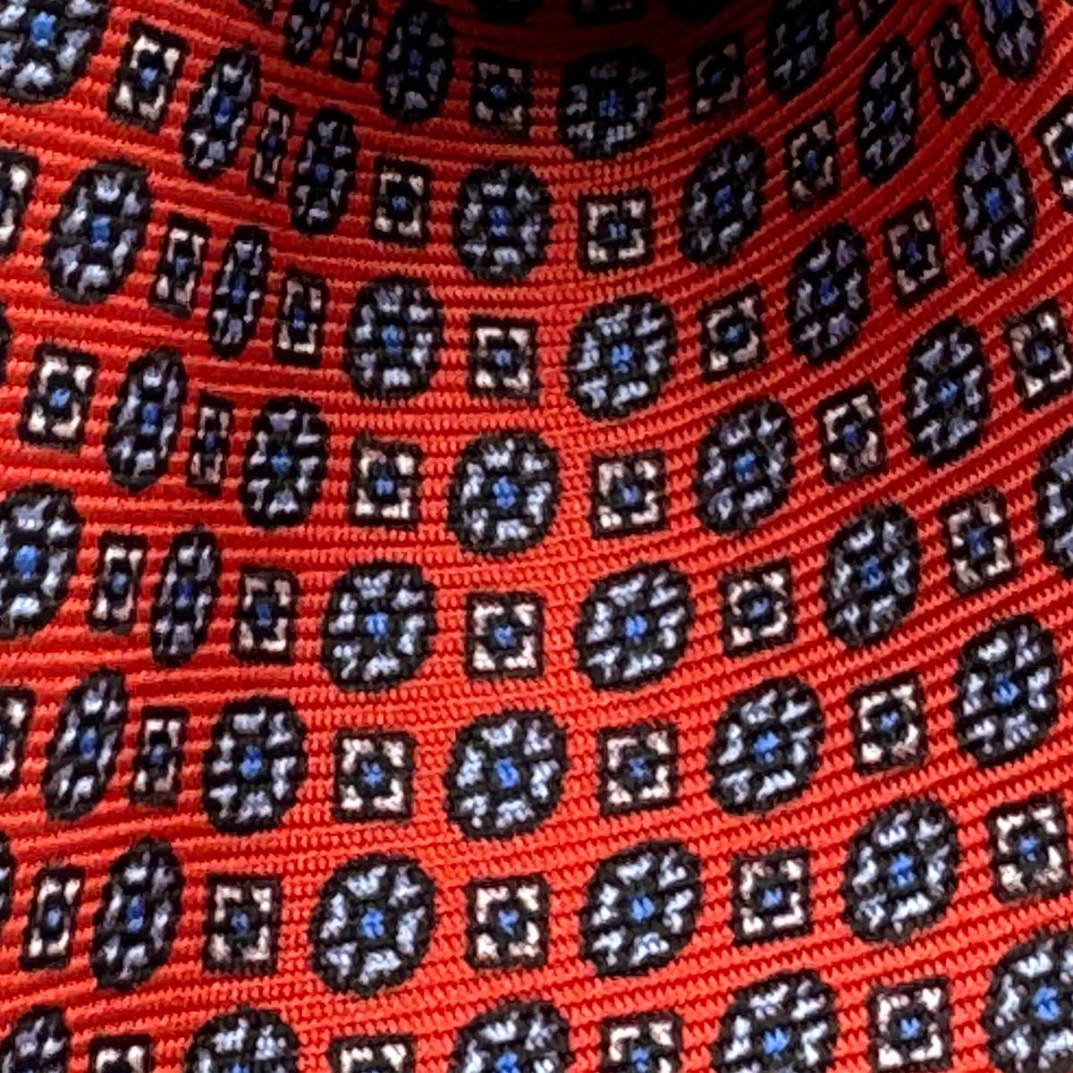 Cruciani &amp; Bella
100% Printed Silk&nbsp;
Tipped
Red and Light Blue Motif Tie
Handmade in Italy
8 cm x 148 cm
New Old Stock