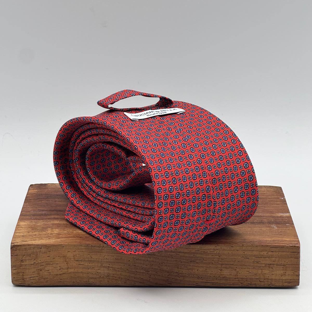 Cruciani &amp; Bella
100% Printed Silk&nbsp;
Tipped
Red and Light Blue Motif Tie
Handmade in Italy
8 cm x 148 cm
New Old Stock