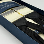 Albert Thurston for Cruciani &amp; Bella
Made in England
Adjustable Sizing
40 mm Woven Barathea&nbsp;
Ivory Plain Braces
Braid ends
Y-Shaped
Nickel Fittings

Size Multifit Adjustable&nbsp;Length:&nbsp;115cm (= 45 inch) Maximum