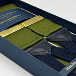 Albert Thurston for Cruciani &amp; Bella
Made in England
Adjustable Sizing
40 mm Woven Barathea&nbsp;
Olive Green braces
Braid ends
Y-Shaped
Gold Fittings
Size Multifit Adjustable&nbsp;Length:&nbsp;115cm (= 45 inch) Maximum