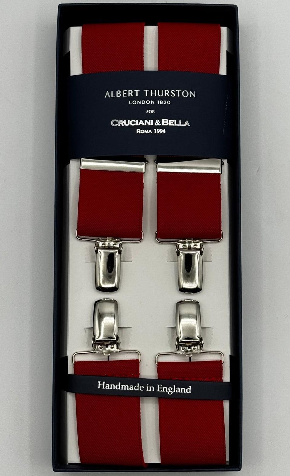 Albert Thurston for Cruciani &amp; Bella

Made in England
Clip on
Adjustable Sizing
35 mm elastic braces
Red Plain
X-Shaped
Nickel Fittings
Size Multifit Adjustable&nbsp;Length:&nbsp;115cm (= 45 inch) Maximum