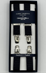 Albert Thurston for Cruciani &amp; Bella

Made in England
Clip on
Adjustable Sizing
25 mm elastic braces
Blue whit White Dots
X-Shaped
Nickel Fittings
Size Multifit Adjustable&nbsp;Length:&nbsp;115cm (= 45 inch) Maximum