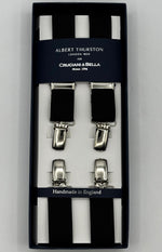 Albert Thurston for Cruciani &amp; Bella

Made in England
Clip on
Adjustable Sizing
25 mm elastic braces
Black&nbsp;

X-Shaped
Nickel Fittings
Size Multifit Adjustable&nbsp;Length:&nbsp;115cm (= 45 inch) Maximum