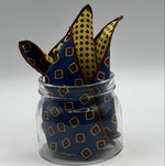 Cruciani &amp; Bella
Hand-rolled&nbsp;&nbsp;
100%&nbsp; Madder Silk Double
Light Blue, Yellow, Light Blue and Beige

Balloon Motif Pocket Square
Made in Italy
33 cm X 33 cm