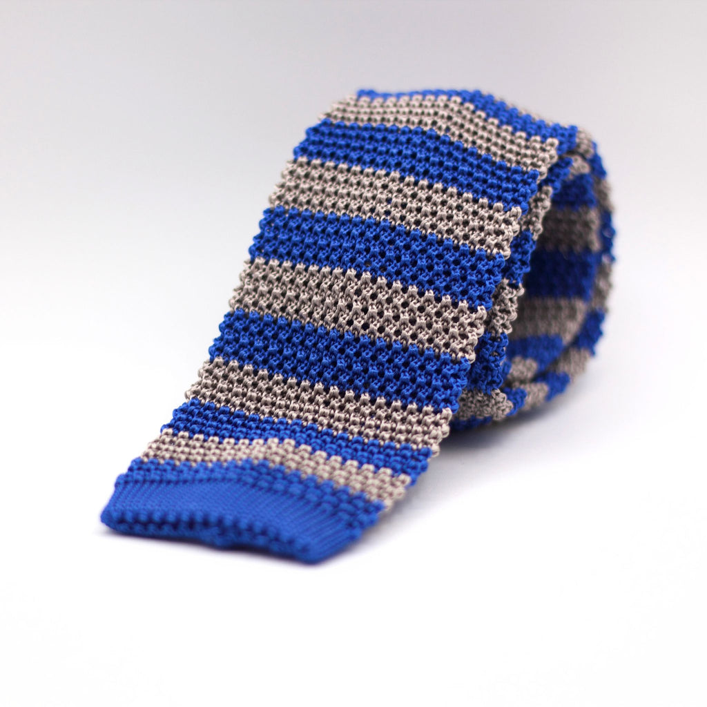 Cruciani & Bella 100% Knitted Silk Light blue and grey stripe tie Handmade in Italy 6 cm x 147 cm