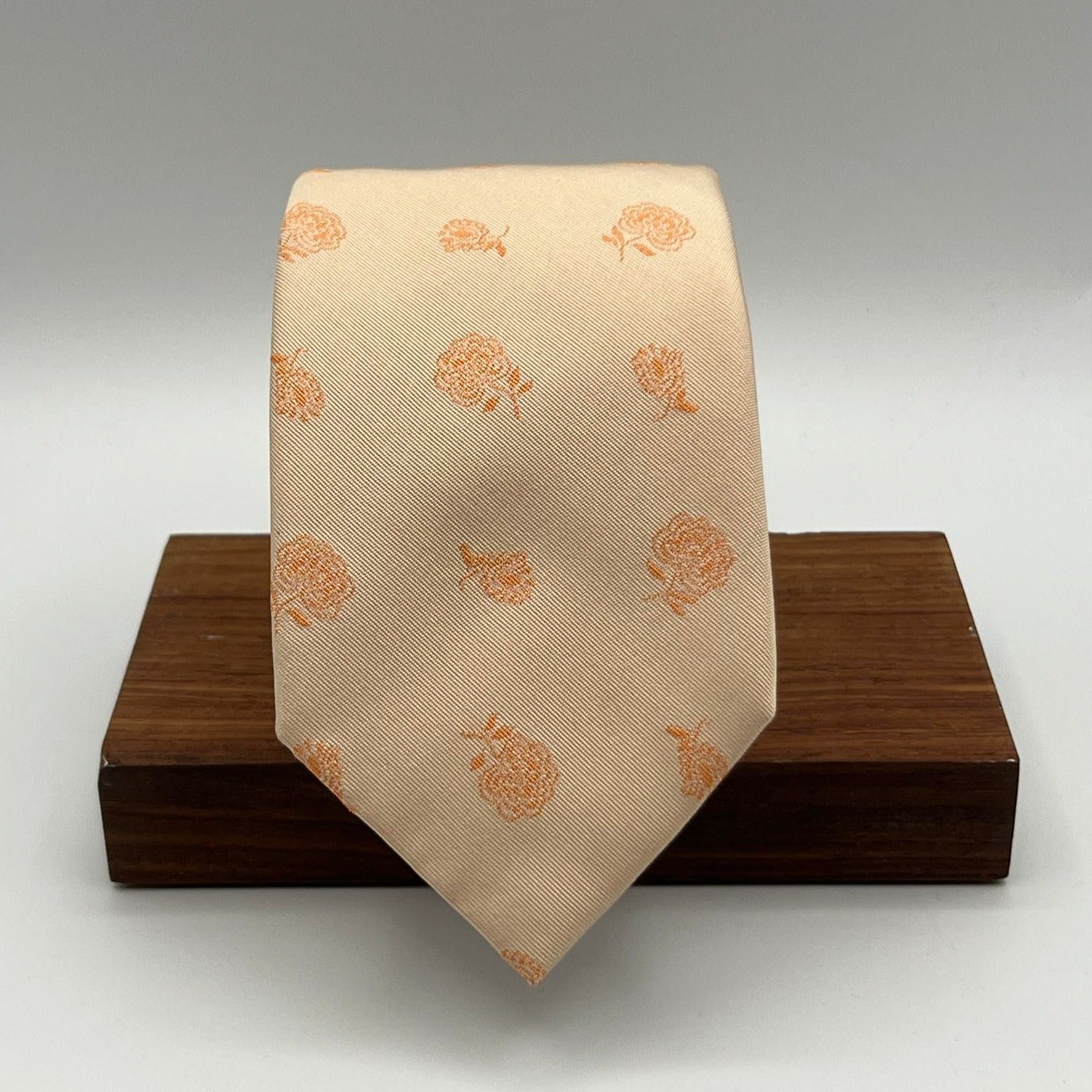 N.O.S. Cruciani & Bella - Silk and Cotton - Light Apricot, Apricot Floral Motif  Tie