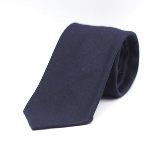 Cruciani & Bella 100% Wool Flannel Unlined Hand rolled blades Navy Blue Tie Handmade in Italy 8 cm x 150 cm