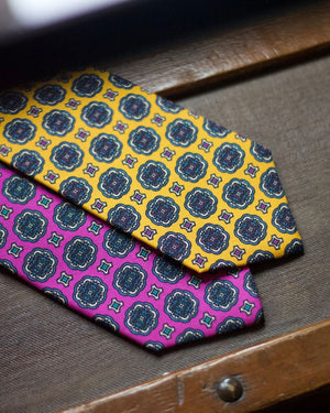 Cruciani &amp; Bella 100% Printed Silk Silk Made in England&nbsp; Self-tipped Yellow, Blue, &nbsp;Pink and Light Yellow Motif Tie 8 cm x 150 cm Handmade in &nbsp;England