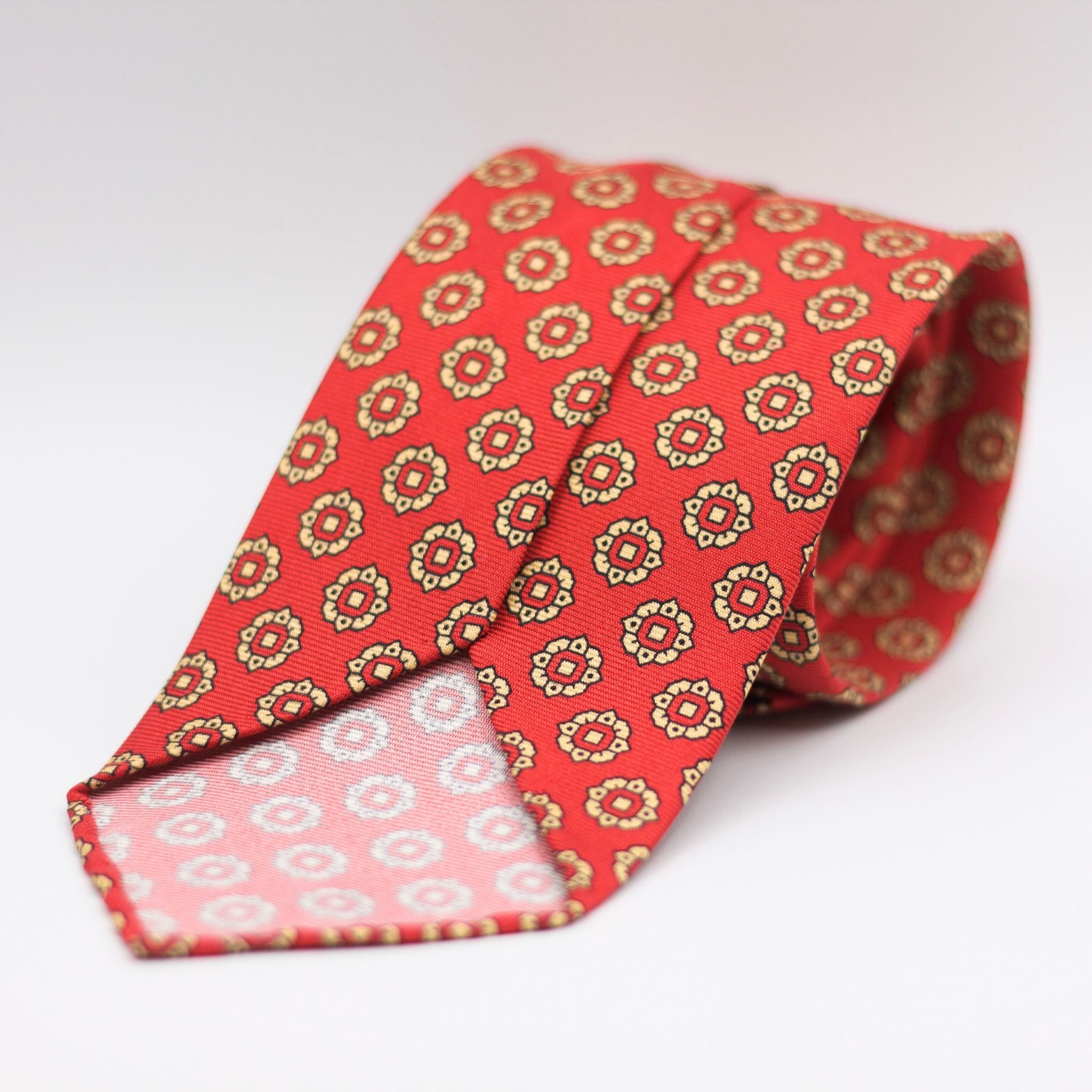 Cruciani & Bella 100% Printed Silk 36 oz UK fabric Unlined Red and Cream Unlined Tie Handmade in Italy 8 x 150 cm