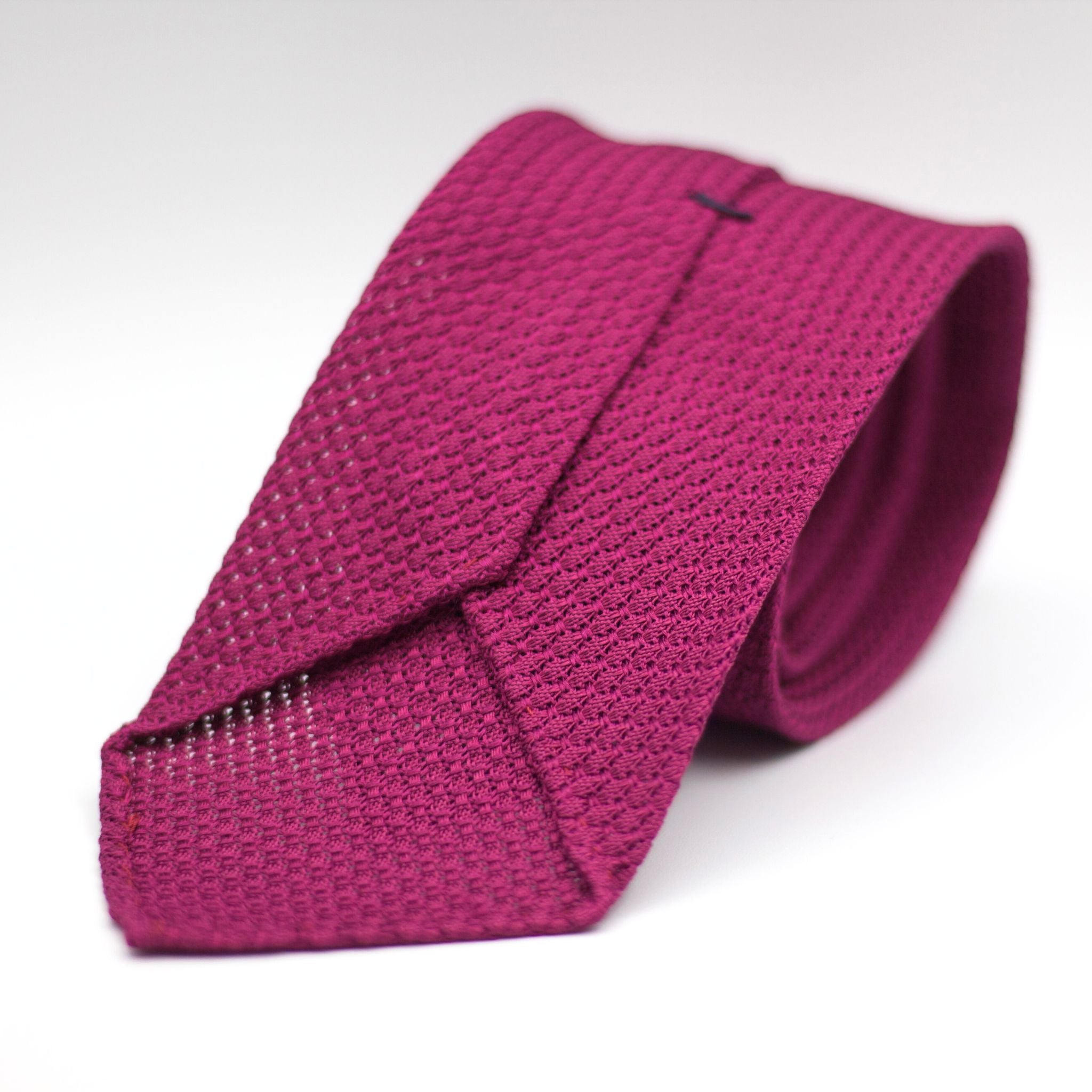 Cruciani & Bella 100% Silk Grenadine Garza Grossa Woven in Italy Unlined Hand rolled blades Rich Pink unlined tie  Handmade in Italy 8 cm x 150 cm