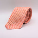 Salmon tie