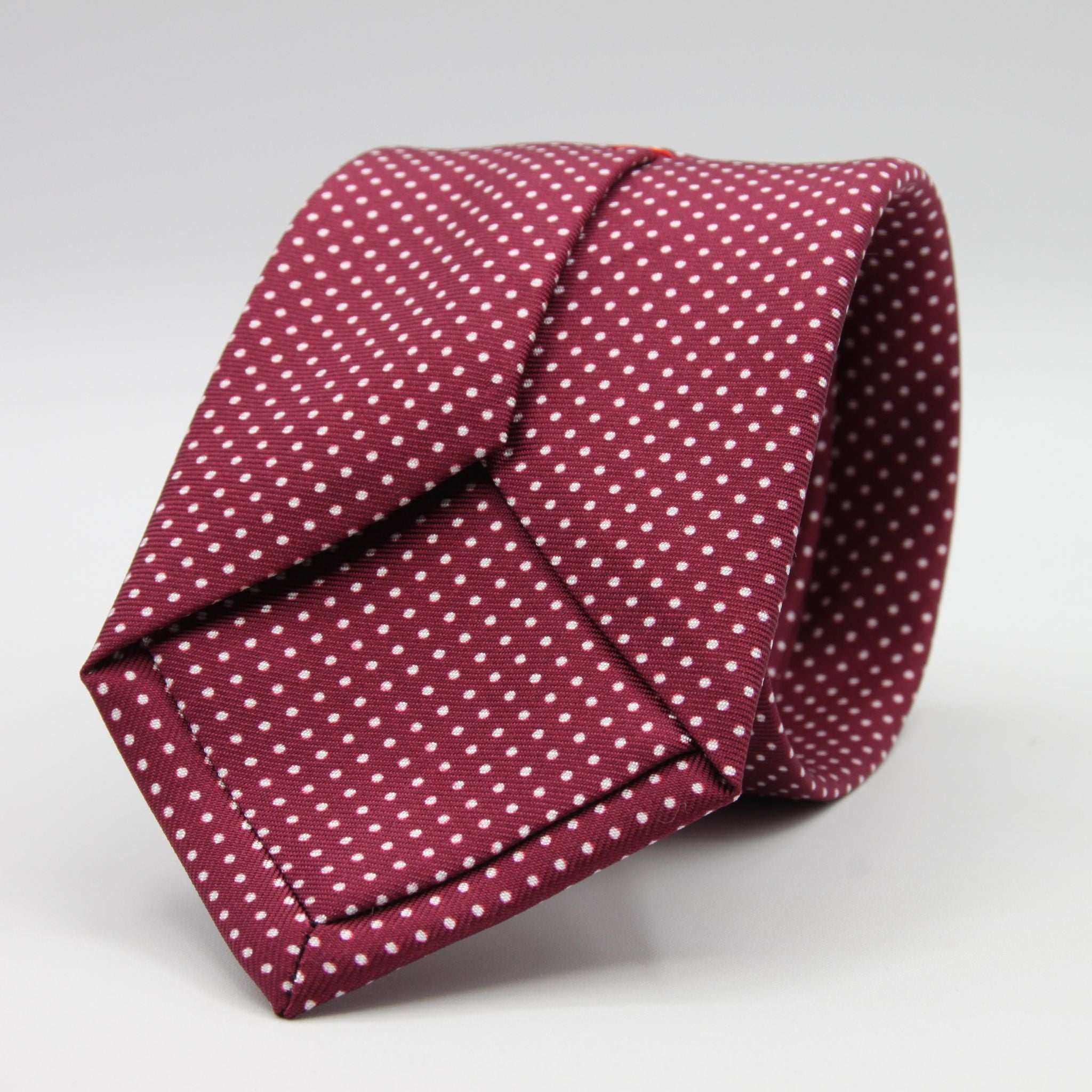 Cruciani &amp; Bella
100% Silk
Printed
Self-Tipped
Burgundy, White Pin Dots Tie
Handmade in Rome, Italy.
8 cm x 150 cm
#7802