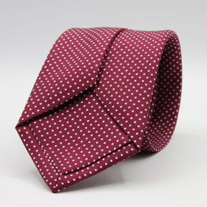 Cruciani &amp; Bella
100% Silk
Printed
Self-Tipped
Burgundy, White Pin Dots Tie
Handmade in Rome, Italy.
8 cm x 150 cm
#7802