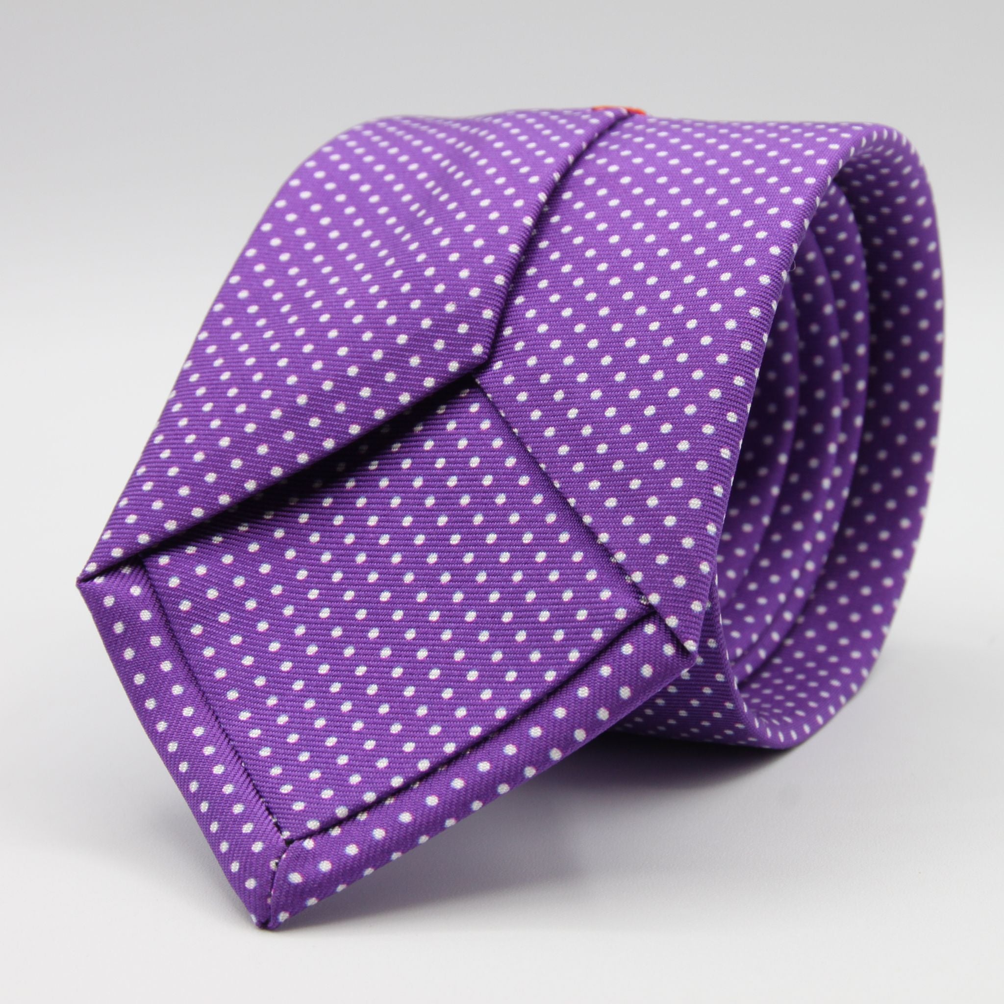 Cruciani &amp; Bella
100% Printed Silk

Self-Tipped
Purple, White Pindots Tie
Handmade in Rome, Italy.

8 cm x 150 cm
#8853