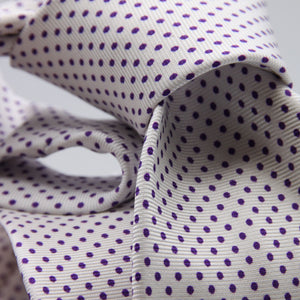 Cruciani &amp; Bella
100% Printed Silk

Self-Tipped
White, Purple Pindots Tie
Handmade in Rome, Italy.

8 cm x 150 cm
#8854