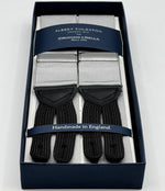 Albert Thurston for Cruciani &amp; Bella
Made in England
Adjustable Sizing
40 mm Woven Barathea&nbsp;
Grey&nbsp; braces
Braid ends
Y-Shaped
Nickel Fittings
Size Multifit Adjustable&nbsp;Length:&nbsp;115cm (= 45 inch) Maximum

#4981