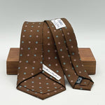 Drake's for Cruciani &amp; Bella
100% Silk
Tipped
Brown Tie
Pink and Light Green Tie
Handmade in England
9 cm x 146 cm
#6510