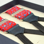 Cruciani &amp; Bella Suspender
Handmade in Italy&nbsp;
Adjustable Sizing
Madder Silk
35 mm Wide
Light Red and Light Blue Motif&nbsp;
Braid Ends
Y-Shaped
Nickel Fittings
Size Multifit Adjustable&nbsp;Length: 125cm (= 49 inch) Maximum

#10187