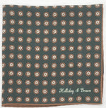 Holliday &amp; Brown
Hand-rolled&nbsp;&nbsp;
Holliday &amp; Brown for Cruciani &amp; Bella
100% Silk
Dust Grey, Brown and Hazelnut
Single Faces
Motif&nbsp; Pocket Square
Handmade in Italy

32 cm X 32 cm
#10339