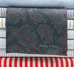 Holliday &amp; Brown
Hand-rolled&nbsp;&nbsp;
Holliday &amp; Brown for Cruciani &amp; Bella
100% Silk
Dark Blue, Light Blue and Red Wine
Double Faces
Paisley Motif&nbsp; Pocket Square
Handmade in Italy

32 cm X 32 cm
#10353