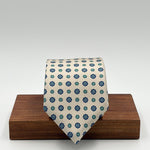 Cruciani &amp; Bella
100% Printed Silk&nbsp;
Tipped
Off White, Blue and Turquoise Motif Tie
Handmade in Italy
8,5 cm x 148 cm
New Old Stock
#10450