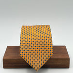 Cruciani &amp; Bella
100% Printed Silk&nbsp;
Tipped
Yellow, Blue and White Motif Tie
Handmade in Italy
8,5 cm x 148 cm
New Old Stock
#10451