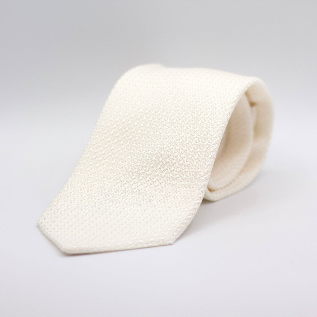  Cruciani &amp; Bella 100% Silk Garza Grossa Woven in Italy Tipped White Tie Handmade in Italy 8 cm x 150 cm