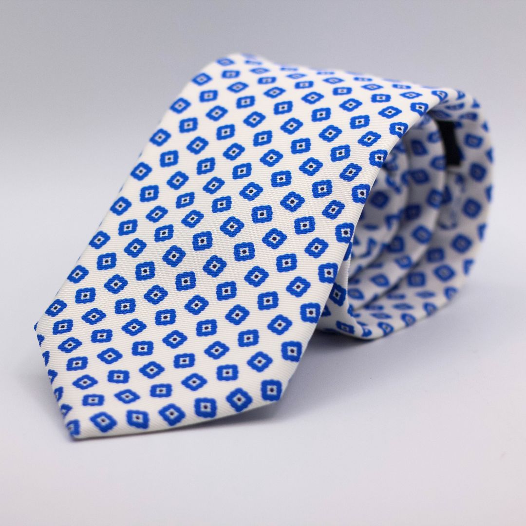 Holliday & Brown for Cruciani & Bella 100% printed Silk Self Tipped White and Blue motif tie Handmade in Italy 8 cm x 150 cm