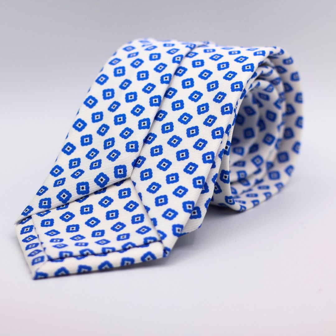 Holliday & Brown for Cruciani & Bella 100% printed Silk Self Tipped White and Blue motif tie Handmade in Italy 8 cm x 150 cm