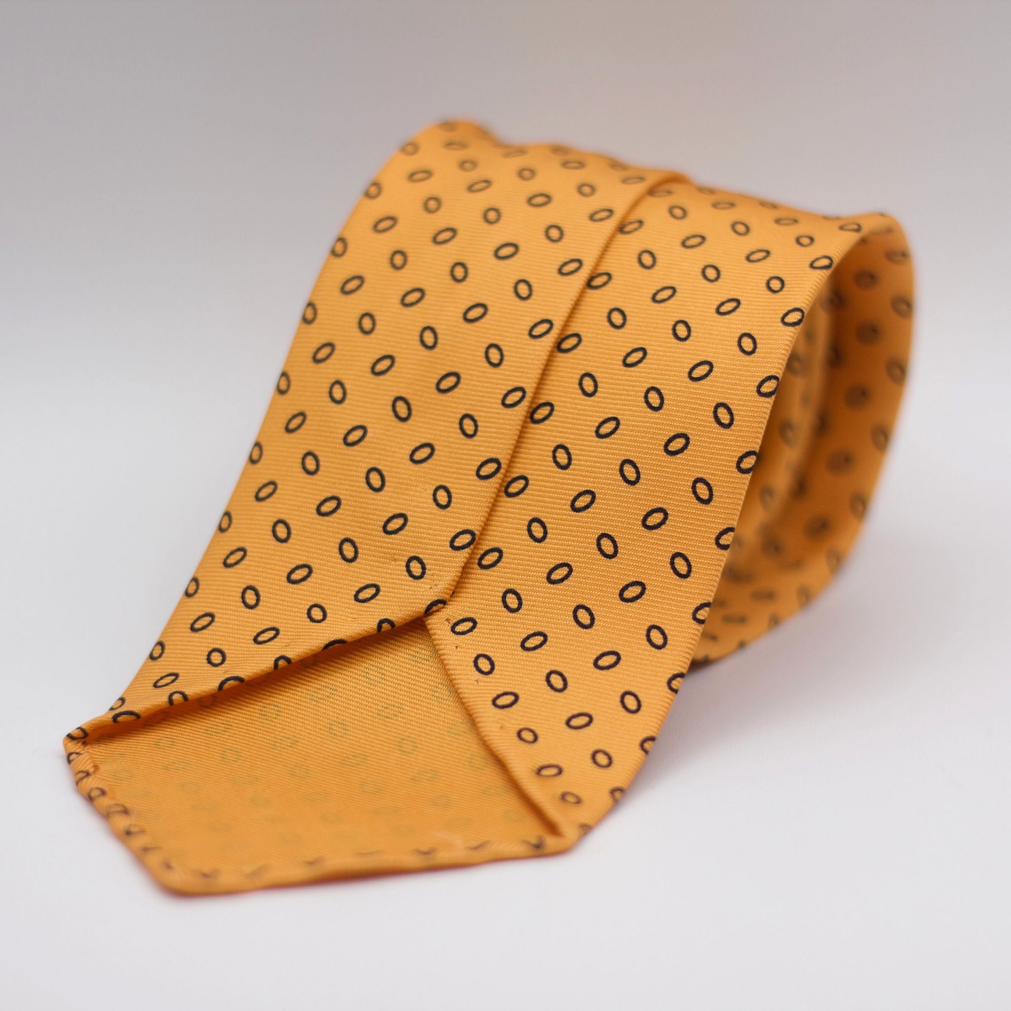 Cruciani & Bella 100% Printed Silk 36 oz UK fabric Unlined Yellow, Black Motif Unlined Tie Handmade in Italy 8 x 150 cm