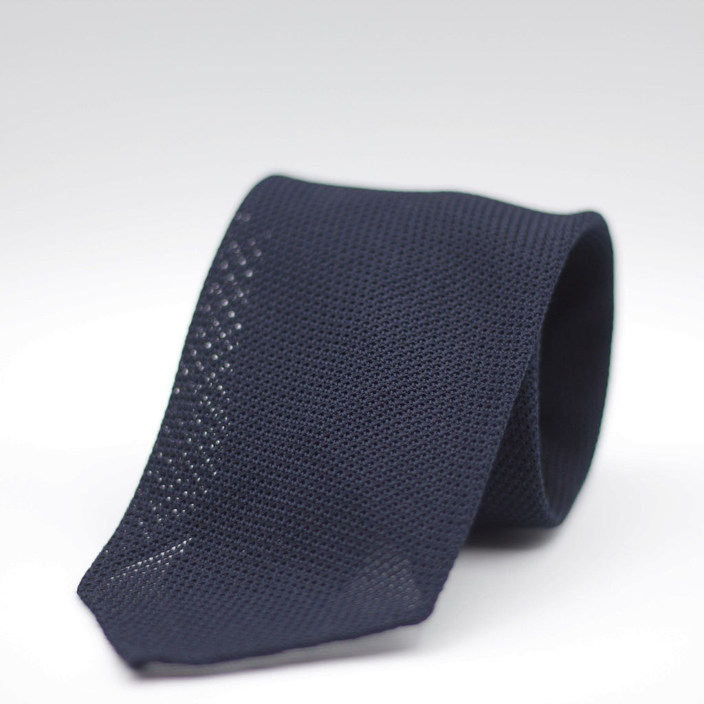 Cruciani & Bella 100% Silk Grenadine garza fina  Unlined Hand rolled blades Midnight blue Handmade in Italy 8 cm x 150 cm