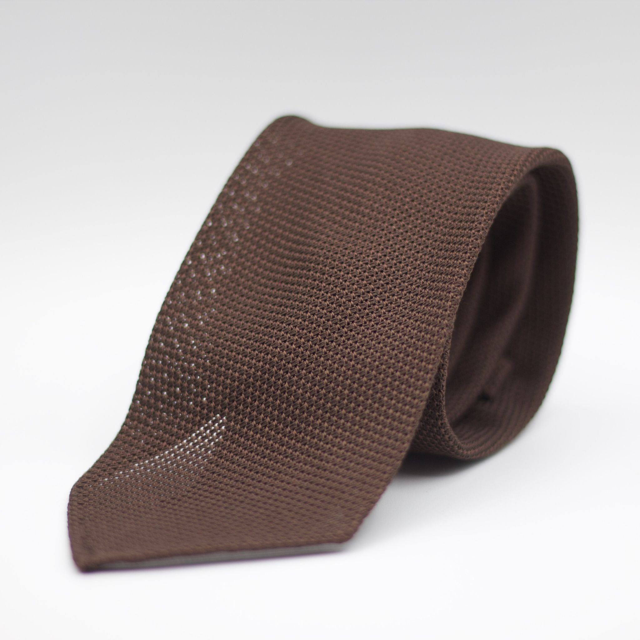 Cruciani & Bella 100% Silk Grenadine Garza Fina Woven in Italy Unlined Hand rolled blades Brown plain  tie Handmade in Italy 8 cm x 150 cm