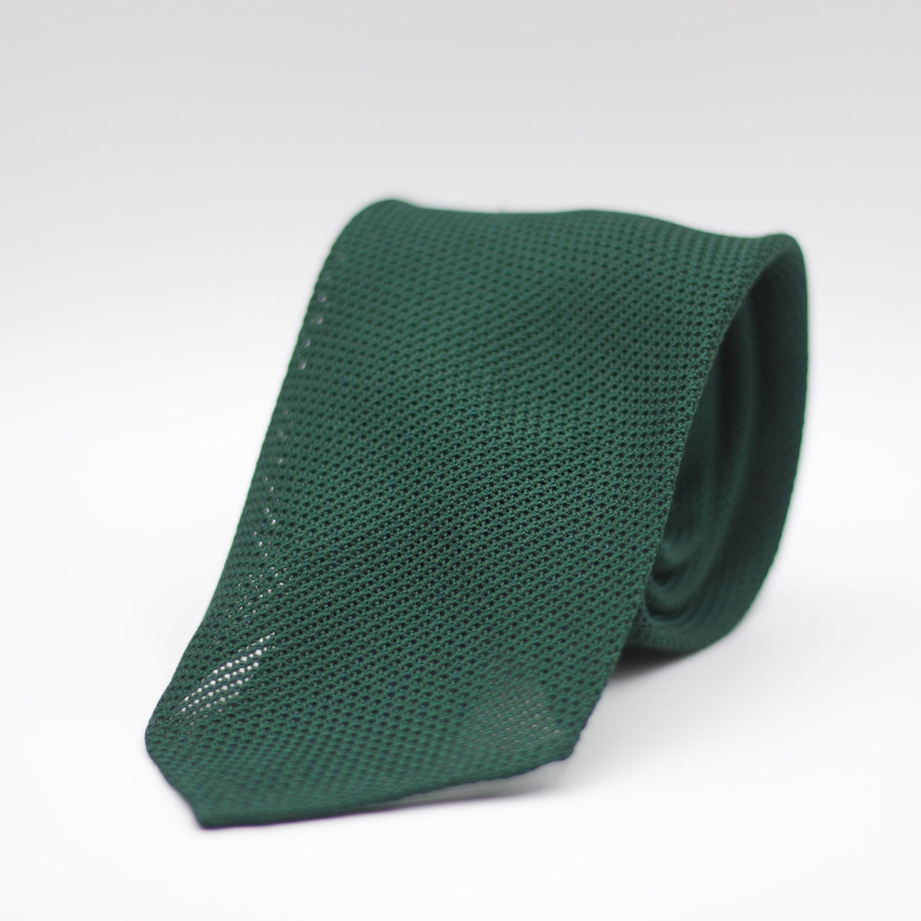 Cruciani & Bella 100% Silk Grenadine Garza Fina Woven in Italy Unlined Hand rolled blades Green tie Handmade in Italy 8 cm x 150 cm