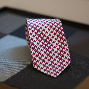 Cruciani & Bella 100% silk Tipped 3-Folds High Burgundy Dogtooth Tie Handmade in Como, Italy 8 cm x 150 cm
