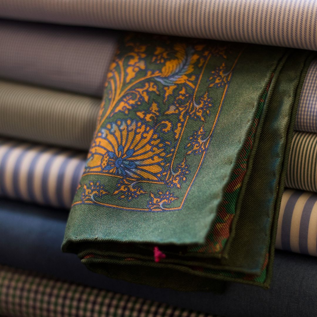 Cruciani & Bella Hand-rolled   100% Silk Green, Ocra, Light Blue Double Faces Patterned  Motif  Pocket Square Made in England 32 cm X 32 cm