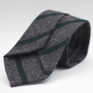 Cruciani & Bella 100% Shetland Tweed  Unlined Hand rolled blades Grey and Green stripes Handmade in Italy 8 cm x 150 cm
