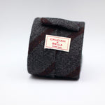 Cruciani & Bella 100% Shetland Tweed  Unlined Hand rolled blades Grey and Burgundy stripes Handmade in Italy 8 cm x 150 cm
