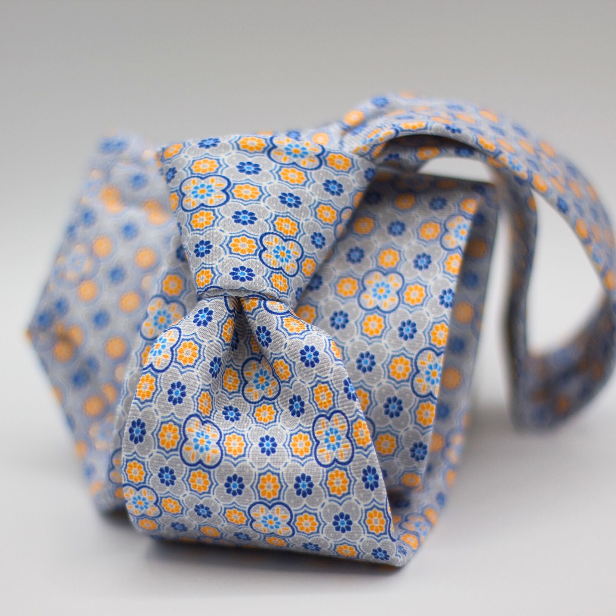 Cruciani & Bella 100% Silk Printed Self-Tipped White, yellow and blue navy motif Tie Handmade in Rome, Italy. 8 cm x 150 cm